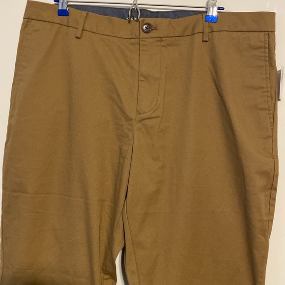 MEN'S OLD NAVY KHAKI STRAIGHT ATHLETIC TAPER BUILT-IN FLEX - SIZE 40x32 - Picture 2 of 5